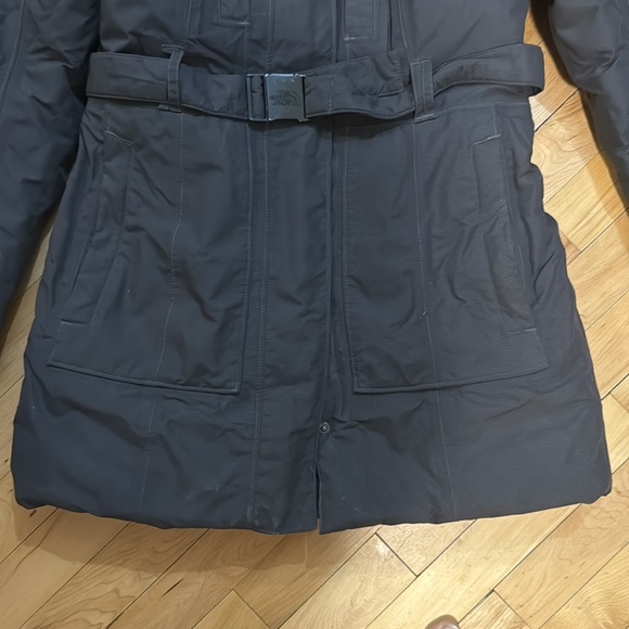 North face women’s winter coat - Picture 4 of 17